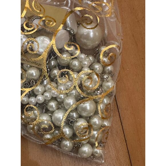 Mystery Jewelry Bag - Prom Formal Fancy Regency Silver Pearls - Picture 5 of 6